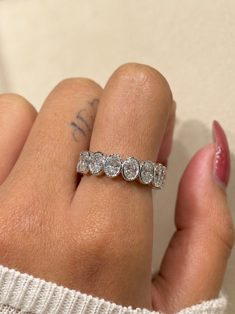 Oval North-South Bezel Eternity