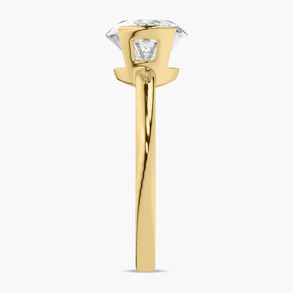 Yellow Gold - Oval